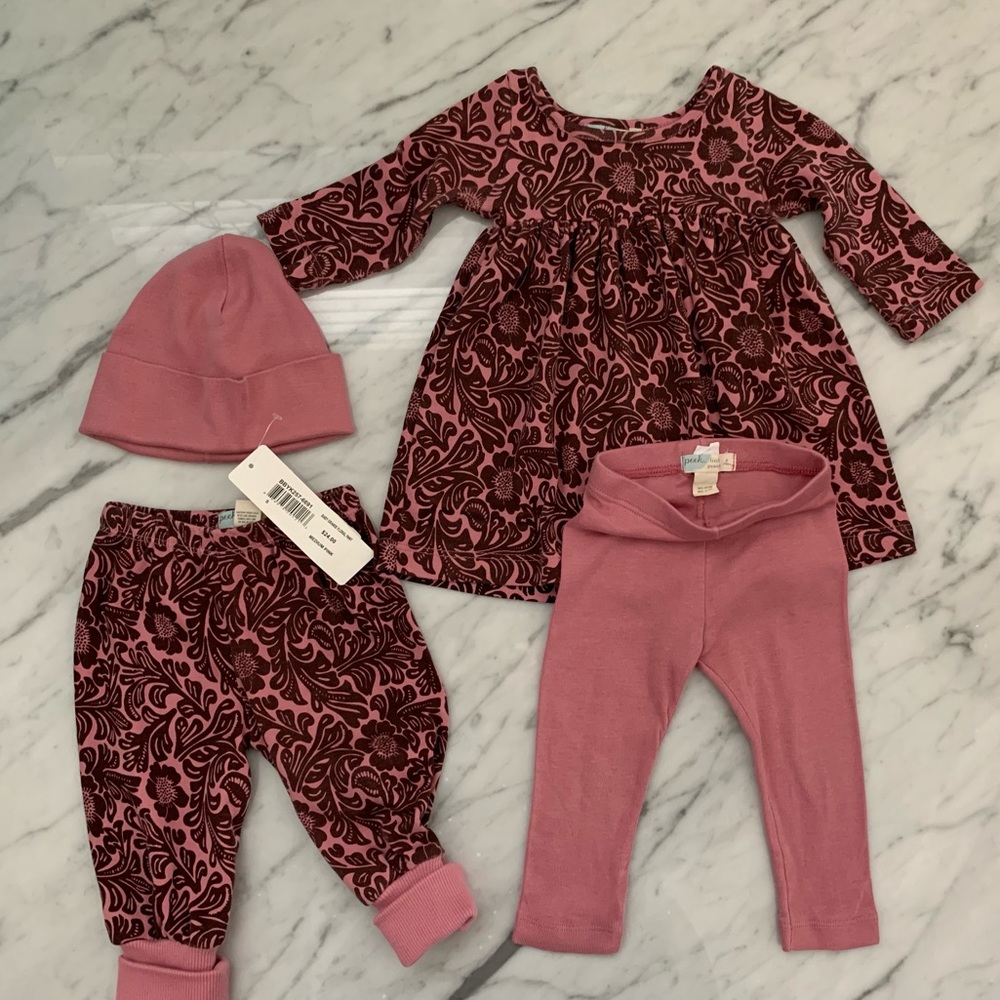 Peek Girls Pink and Brown Damask Bundle, Size 3-6 months Dress, 2 Pants & Hat - Picture 6 of 11